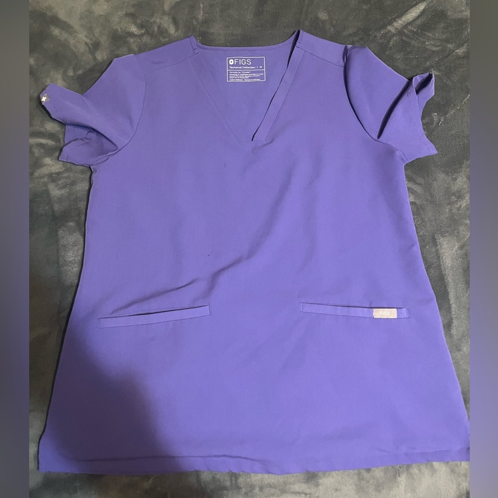 NWOT FIGS Casma scrub top